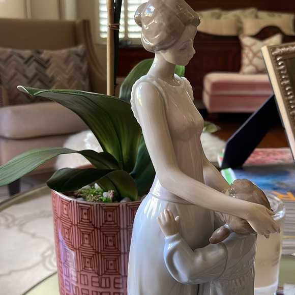Lladro figurine